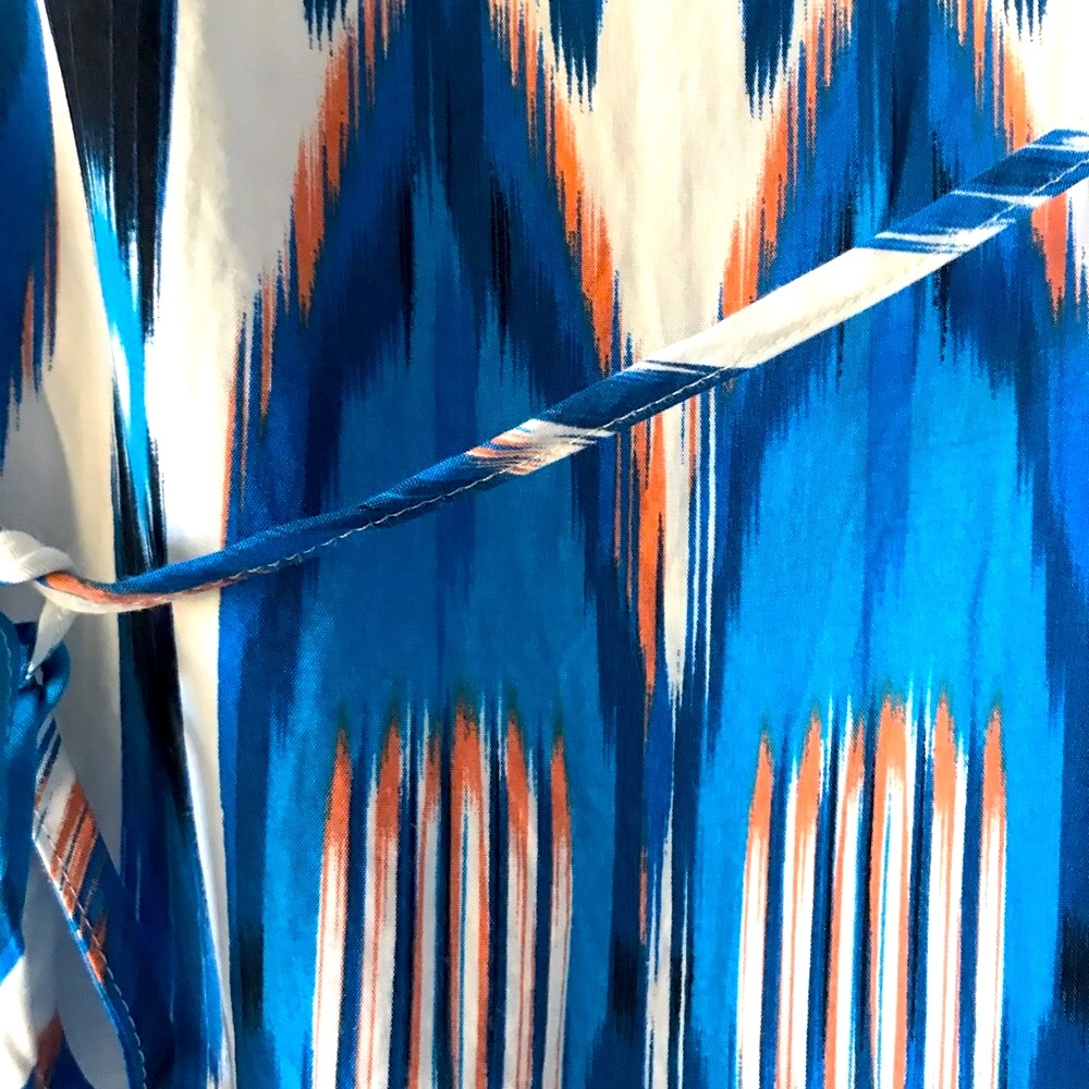 UK Design Short Summer Dress with Flowy Sleeves - Picture 6 of 11